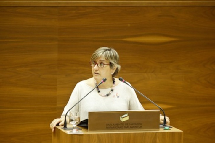 Marisa de Simón, en un pleno del Parlamento de Nafarroa.