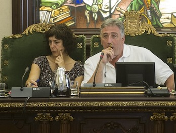 Asiron, en un pleno del Ayuntamiento. (Jagoba MANTEROLA/ARGAZKI PRESS)