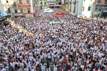 Iaz sanferminetan eraso sexisten aurka egin zen elkarretaratzea. (Idoia ZABALETA / ARGAZKI PRESS)