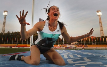 La pertiguista Yelena Isinbayeva es una de las afectadas por la decisión del TAS. (Alexander KISILEV/AFP) 