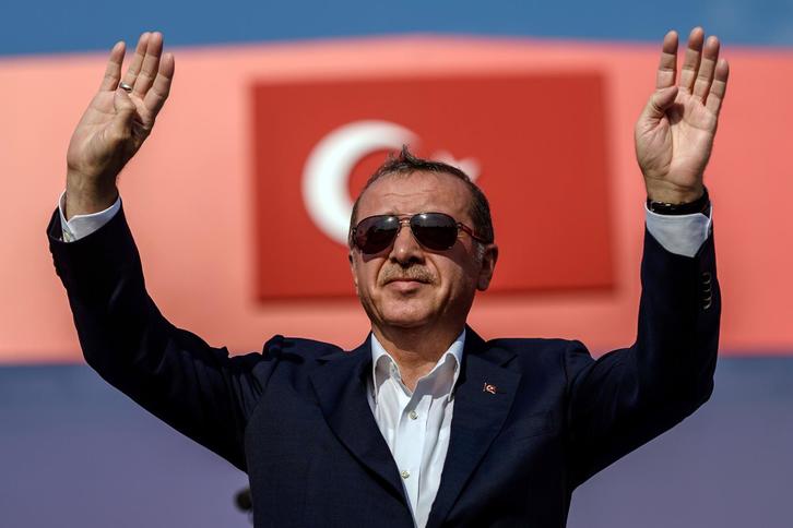 Recep Tayyip Erdogan, durante un mitín. (Ozan KOSE/AFP)