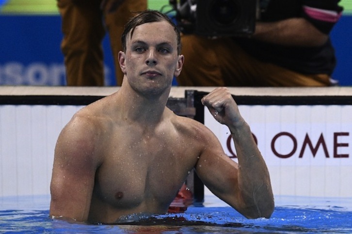 El australiano Kyle Chalmers es el nuevo rey de la velocidad. (MARTIN BUREAU / AFP)