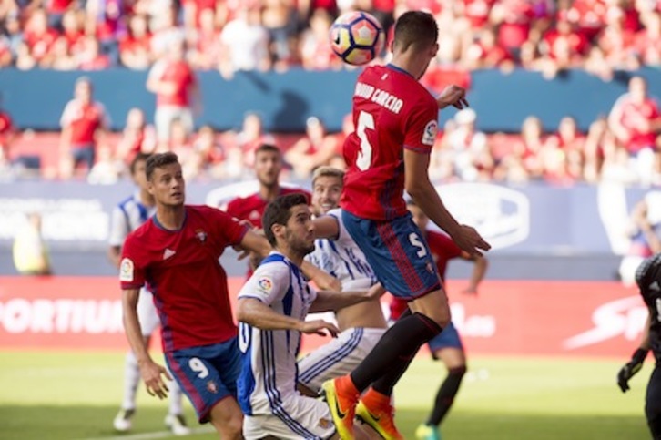 David García ha reconocido que falta contundencia defensiva al equipo. (Iñigo URIZ/ARGAZKI PRESS)