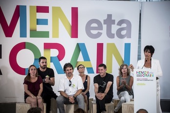 Maddalen Iriarte, durante su intervención en Azpeitia. (Jaizki FONTANEDA / ARGAZKI PRESS)