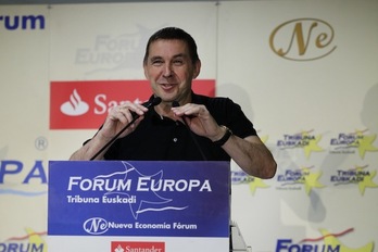 Arnaldo Otegi, en su intervención en el Fórum Europa. (ARGAZKI PRESS)