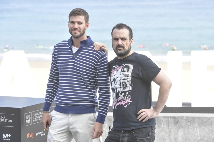 El director Nacho Vigalondo, junto al actor Austin Stowell. (Idoia ZABALETA / ARGAZKI PRESS)