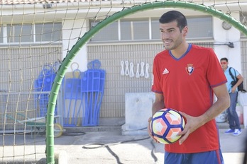 Álamo debutó con la camiseta rojilla en el partido de la victoria contra el Eibar. (Idoia ZABALETA/ARGAZKI PRESS)