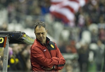 Joaquín Caparrós, en su época de entrenador del Athletic. (Luis JAUREGIALTZO/ARGAZKI PRESS)