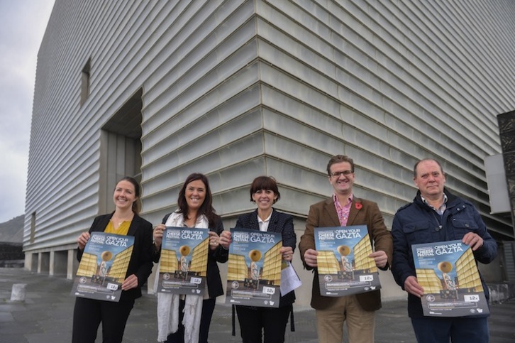 Presentación de International Cheese Festival ante el Kursaal. (Juan Carlos RUIZ/ARGAZKI PRESS)