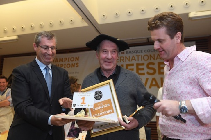 El queso noruego Kraftkar se ha alzado también con el título al campeón de campeones. (Jon URBE/ARGAZKI PRESS)