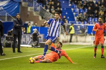 Pareko partida eta puntu banaketa justua Mendizorrotzan. (Jaizki FONTANEDA/ARGAZKI PRESS)