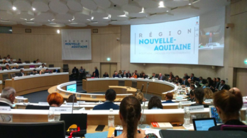 Des élus du Pays Basque ont repris à leur compte le texte adopté par des élus locaux samedi à la Région Nouvelle-Aquitaine.