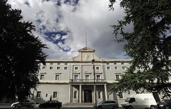 Alumnos de la Universidad del Opus han pedido la supresión del nuevo sistema de becas del Gobierno. (Iñigo URIZ/ARGAZKI PRESS)