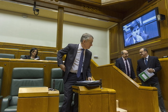 Iñigo Urkullu, al inicio del pleno celebrado ayer jueves en Gasteiz. (Juanan RUIZ / ARGAZKI PRESS)