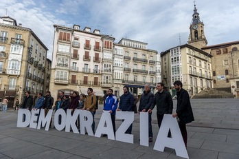 Comparecencia de Gure Esku Dago en Gasteiz. (@GureEskuDago) Comparecencia de Gure Esku Dago en Gasteiz. (Juanan RUIZ/ARGAZKI PRESS)