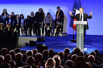 François Fillon, en un acto político este domingo en París. (CHRISTOPHE ARCHAMBAULT / AFP)