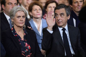 Penelope y Fraçois Fillon, en un acto celebrado este pasado domingo. (Eric FEFERBERG / AFP)
