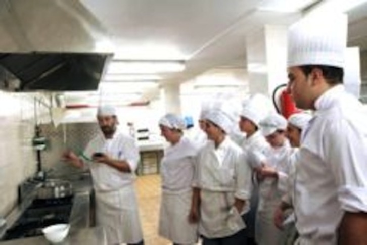 Imagen de un curso de cocina en Burlata. (GOBIERNO DE NAFARROA)