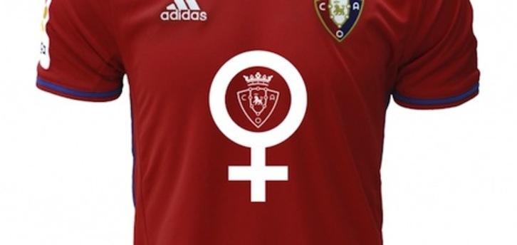 En la parte delantera de la camiseta aparecerá el símbolo femenino. (OSASUNA)