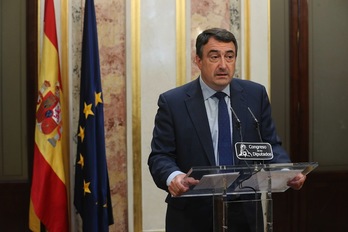 Aitor Esteban ha anunciado un «muy buen acuerdo presupuestario para Euskadi». (@EAJPNV_Congreso) Aitor Esteban ha anunciado un «muy buen acuerdo presupuestario para Euskadi». (J. DANAE/ARGAZKI PRESS)
