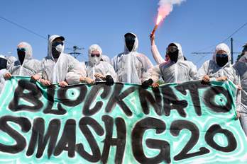 Manifestantes contra la OTAN en Bruselas. ( DIRK WAEM / AFP)