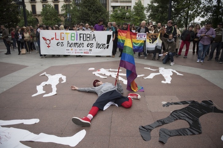 Homofobia, lesbofobia eta tansfobiaren aurkako protesta maiatzean, Donostian. (Juan Carlos RUIZ/ARGAZKI PRESS)