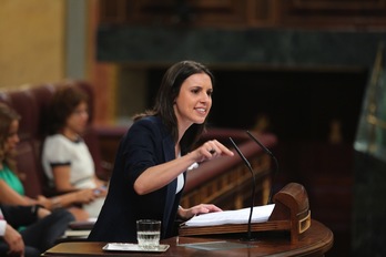 Irene Montero, portavoz parlamentaria de Unidos Podemos, durante su defensa de la moción de censura. (J. DANAE/ARGAZKI PRESS)