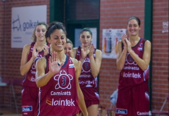 Jugadoras del Lointek Gernika la temporada pasada. (Luis JAUREGIALTZO / ARGAZKI PRESS)