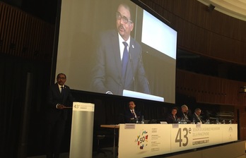 El director ejecutivo de Onusida, Michel Sibidé, se dirige a la Asamblea Parlamentaria de la Francofonía el 11 de julio. (ONUSIDA)