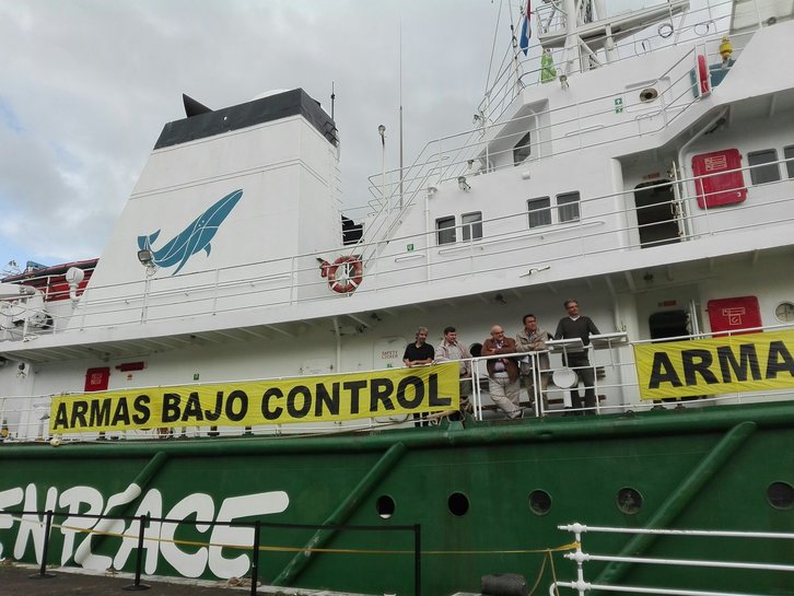 Barco Esperanza de Greenpeace en el puerto de Bilbo. (@Chema_Vera)