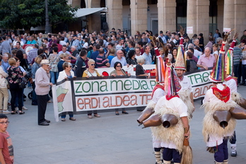Manifestación en Tafalla contra el TAV y a favor de un tren social. (Iñigo URIZ / ARGAZKI PRESS)