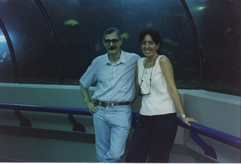 Belen González, durante su deportación en los años 90 con su compañero de militancia y de vida, Eugenio Etxebeste «Antton».