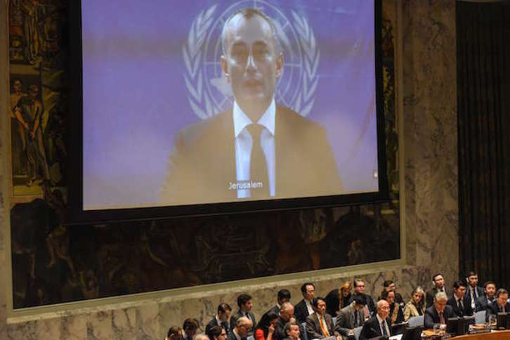 El enviado especial de la ONU para Oriente Medio, Nickolay Mladenov, ha intervenido por videoconferencia. (STEPHANIE KEITH / AFP)