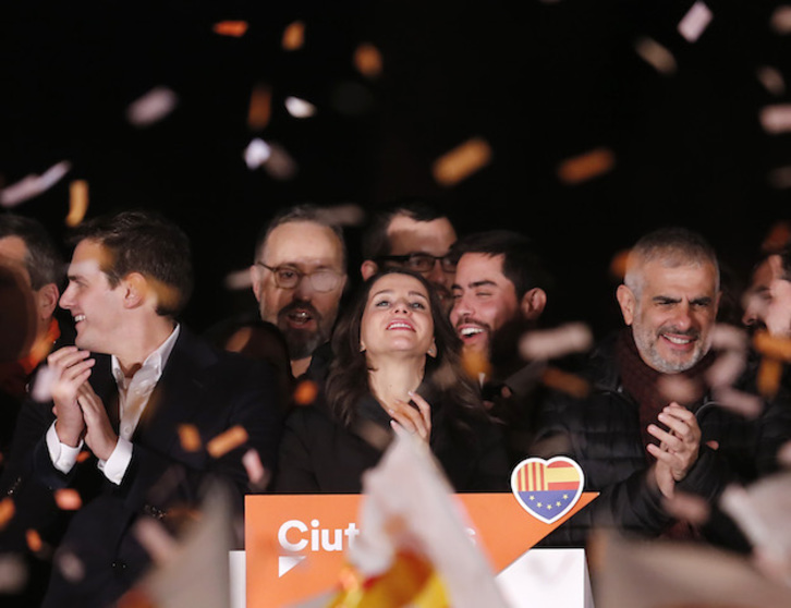 Ciudadanos celebra su victoria en las autonómicas catalanas. (Pau BARRENA / AFP)