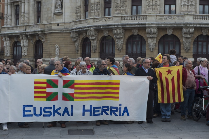 Concentración realizada en solidaridad con Catalunya en Bilbo hace unos meses. (Monika DEL VALLE / ARGAZKI PRESS)