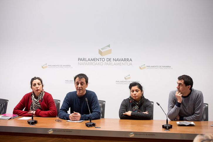 Laura Pérez, Carlos Couso, Fanny Carrillo y Rubén Velasco, parlamentarios de Podemos-Ahal Dugu en Nafarroa. (Iñigo URIZ/ARGAZKI PRESS)