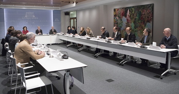 La reunión del Consejo Asesor de Colectividades Vascas. (Juanan RUIZ / ARGAZKI PRESS)