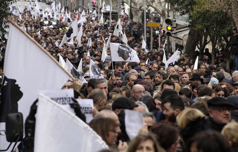 Córcega, el frente independentista deja la lucha armada. Corsica