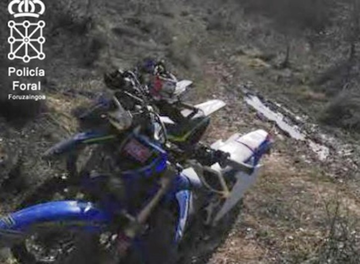 Motos usadas en los caminos y pistas de Iruñerria. (POLICÍA FORAL)