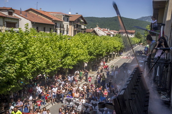 Txupinazo de las fiesta de Etxarri Aranatz, en julio de 2017. (Jaizki FONTANEDA / ARGAZKI PRESS)