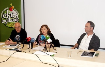 Lezaun, consejera Elizalde e Intxaurrandieta, en la presentación de los datos sobre la agricultura ecológica en Nafarroa. (GOBIERNO DE NAFARROA)