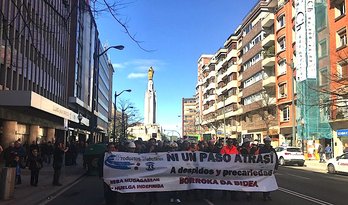 La manifestación de Productos Tubulares ha partido del Sagrado Corazón. (@jotabe1963) 