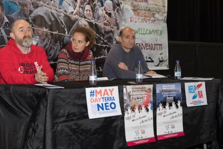 Presentación del festival solidario con los refugiados que tendrán lugar en el Zentral de Iruñea el 6 de abril.