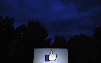 Facebooken egoitza nagusiaren zati bat, Californian. (Josh EDELSON/AFP)