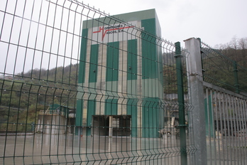 Hormigones Vascos enpresaren fabrika eraistea eskatu du EH Bilduk.