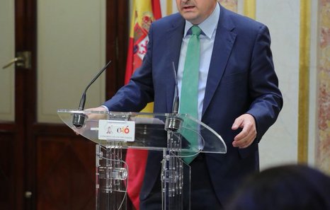 [EAJ-PNV] Aitor Esteban: "El señor Sánchez quiere gobernar en minoría" Aitor-esteban