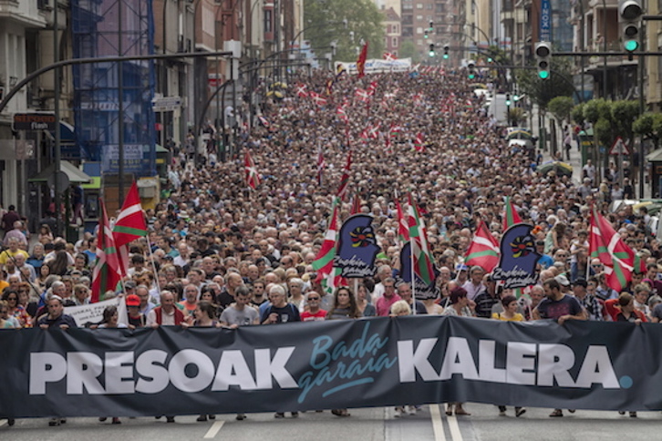 Manifestación por los presos, el pasado 21 de abril en Bilbo. (Aritz LOIOLA/FOKU)