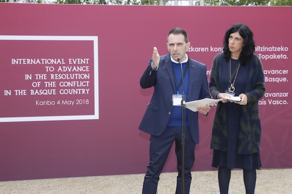 Andeka Larrea eta Eukene Arana, Podemos Euskadiko kideak. (Bob EDME)
