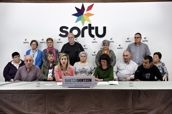 Aitziber Ibaibarriaga y Maite Rey han comparecido para llamar a acudir el sábado a Miribilla. (FOKU)