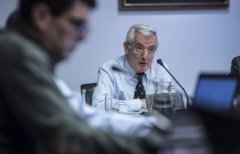 Lorenzo Riezu, durante su comparecencia en la comisión de investigación sobre la CAN. (Jagoba MANTEROLA/FOKU)